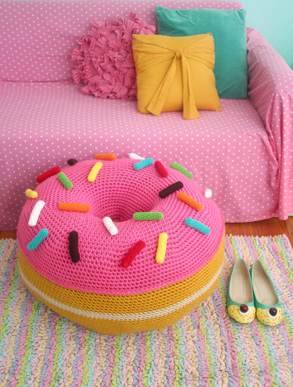 How to Crochet a Floor Pouf: Cozy Round Pattern — photo 3