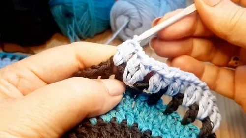 Crochet Granny Mandala Pattern: A Vibrant Circle of Color — photo 3