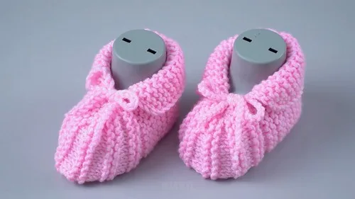 Crochet simple baby slippers for cold weather — photo 2