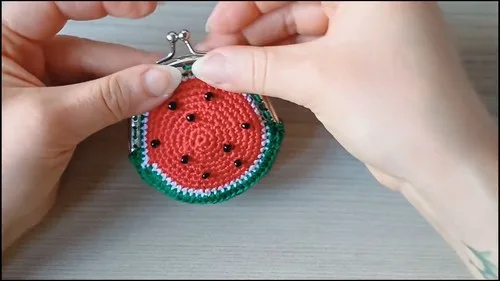 Crochet Watermelon Lemon Coin Purse: Fun Kiss Lock Pattern — photo 3