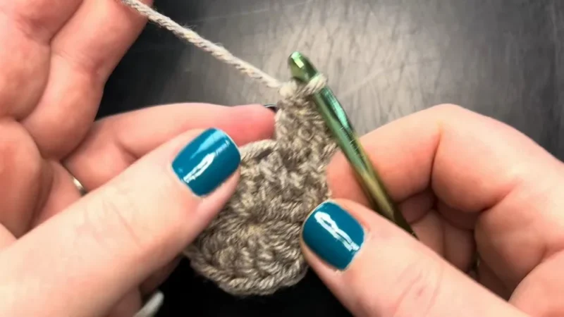 Polka Dot Granny Square Pattern for Beginners — photo 4