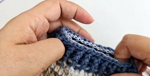 Simple Crochet Socks Pattern for Cozy Year-Round Wear — photo 2
