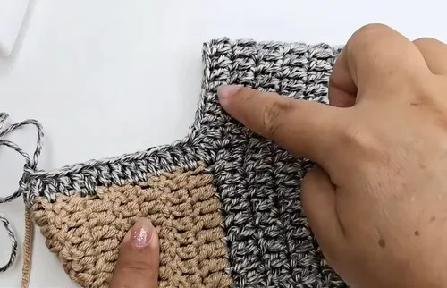 Toe-up crochet socks with a ribbed cuff — photo 2